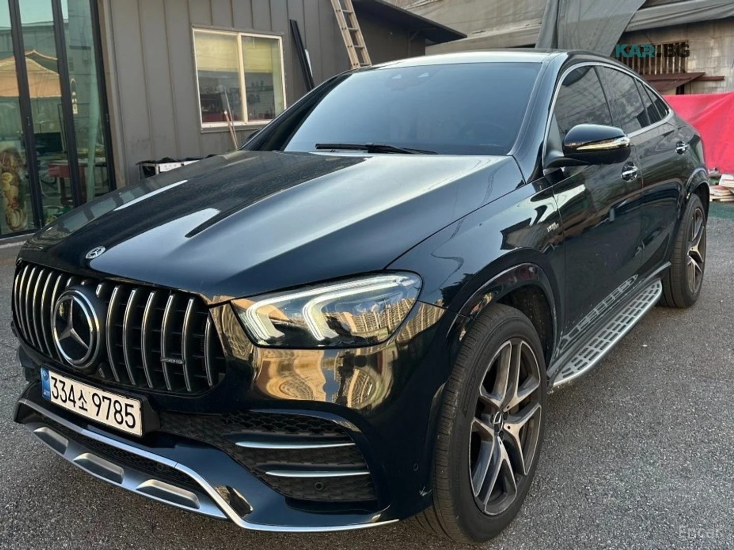 Mercedes-Benz GLE 53 4MATIC 360 VIEW/HUD/KEYLESS/CARBON/DISTRONIC, снимка 2 - Автомобили и джипове - 54737443