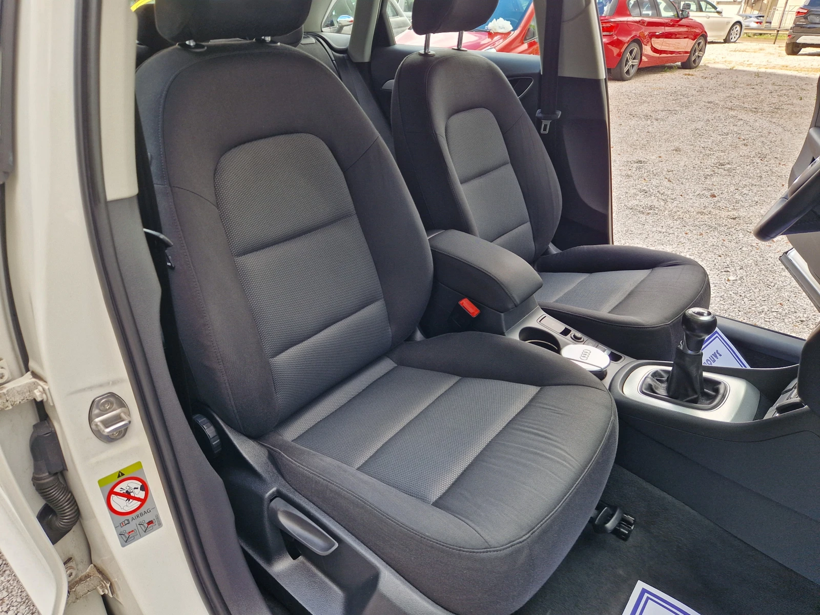 Audi Q3 2.0TDI/6ск/Face lift, снимка 13 - Автомобили и джипове - 54780044