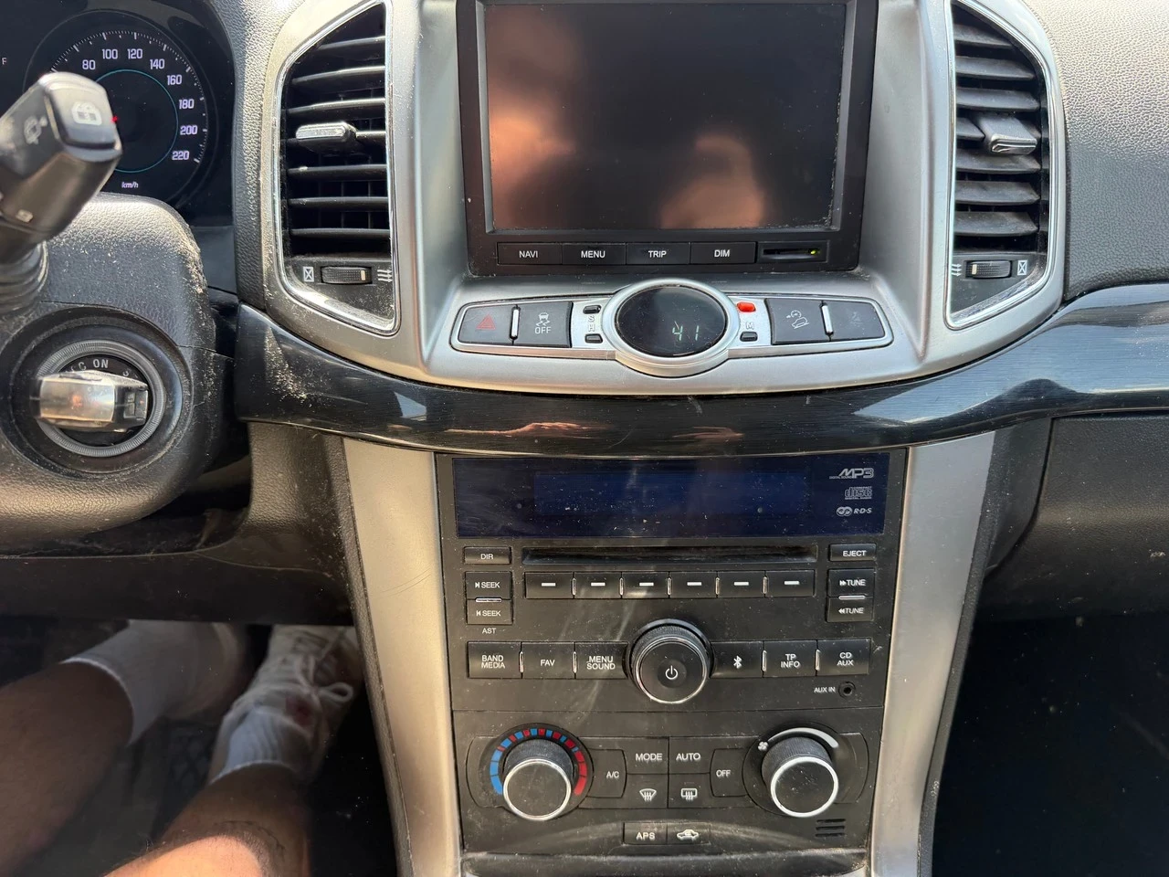 Chevrolet Captiva 2.4 LT 4WD, снимка 11 - Автомобили и джипове - 55017989