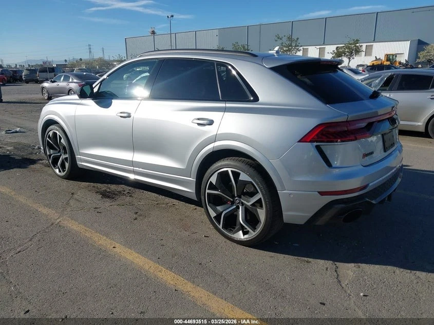 Audi RSQ8 * KEYLESS* Camera* 360* , снимка 4 - Автомобили и джипове - 55048265