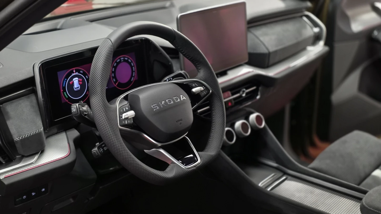 Skoda Kodiaq SPORTLINE PHEV 4x4, снимка 12 - Автомобили и джипове - 55696067