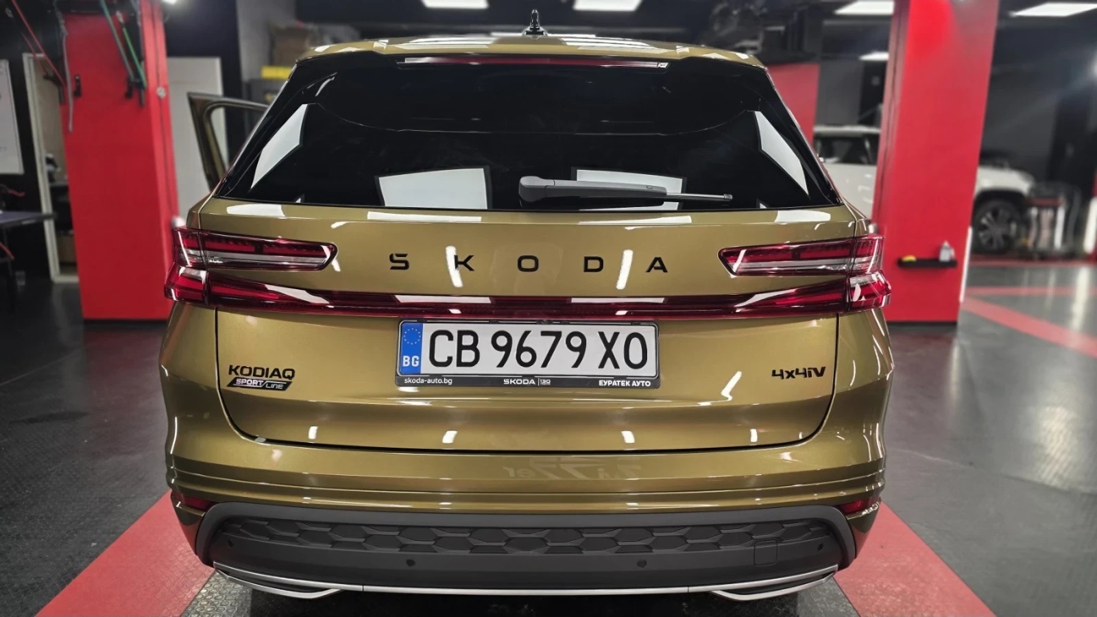 Skoda Kodiaq SPORTLINE PHEV 4x4, снимка 7 - Автомобили и джипове - 55696067