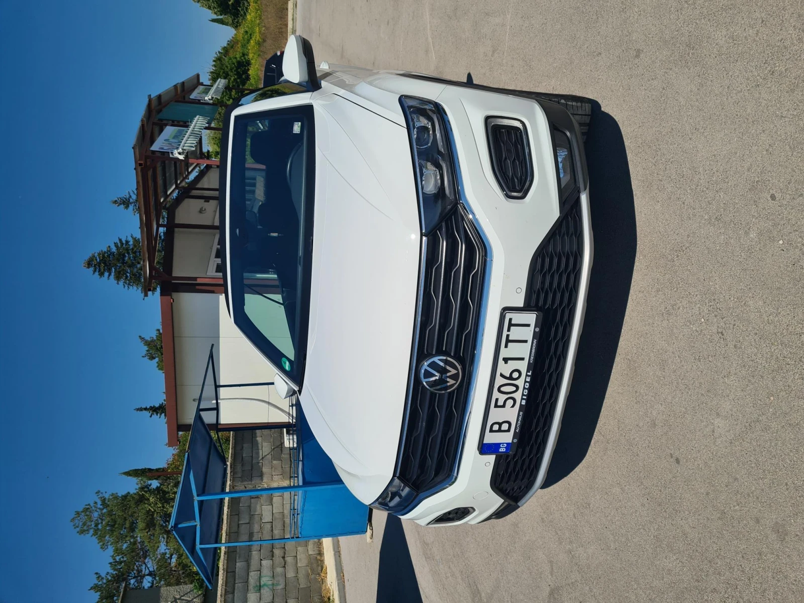 VW T-Roc, снимка 6 - Автомобили и джипове - 56070534