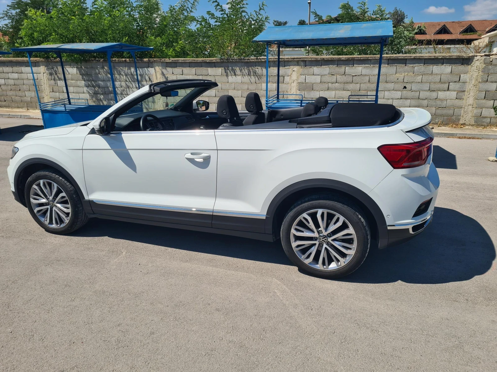 VW T-Roc, снимка 5 - Автомобили и джипове - 56070534