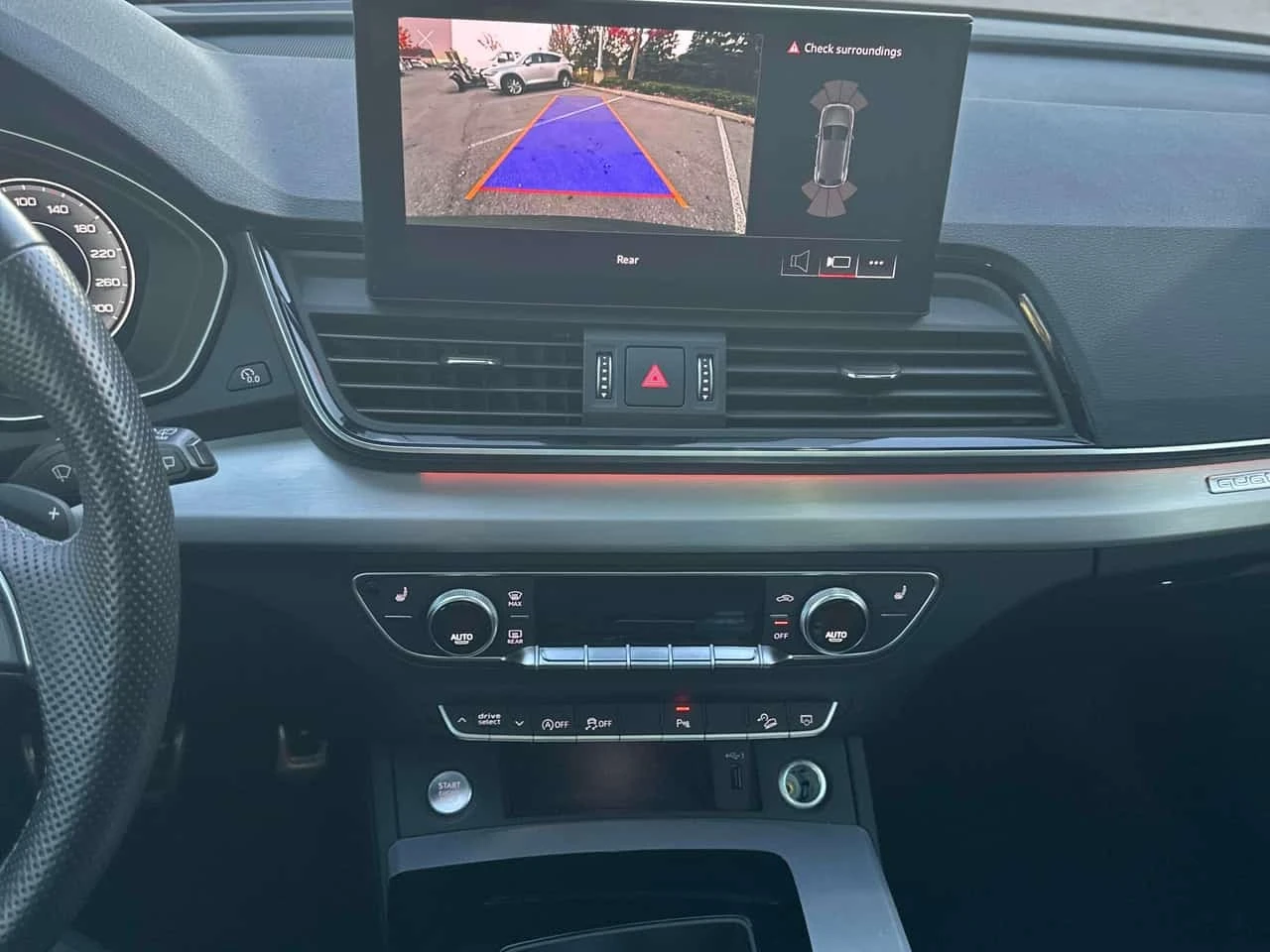 Audi Q5 Progressiv S-line / Ambient / Distronic , снимка 9 - Автомобили и джипове - 56550895