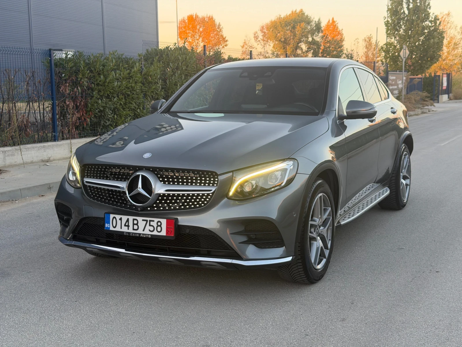 Mercedes-Benz GLC Coupe 250 PREMIUM / 4MATIC / 360 / DISTRONIC / HEAD-UP