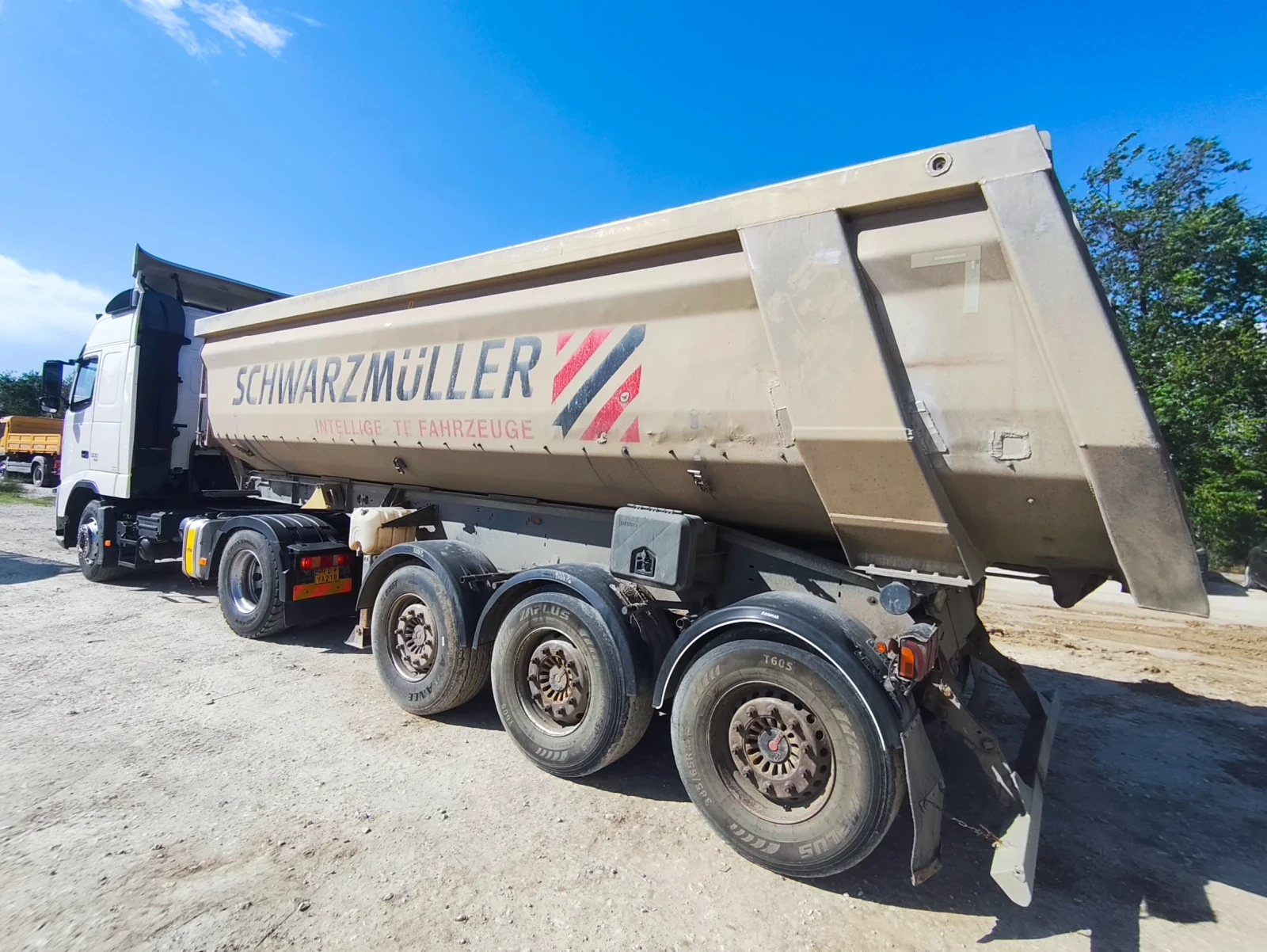 Volvo Fh ЦЕНАТА ЗА КОМПОЗИЦИЯ , снимка 5 - Камиони - 54702837