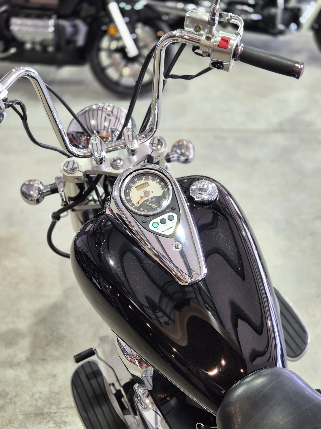 Kawasaki Vulcan VN 900i CLASSIC!! A2!! ТОП! Нов внос от ШВЕЙЦАРИЯ!, снимка 15 - Мотоциклети и мототехника - 55642333