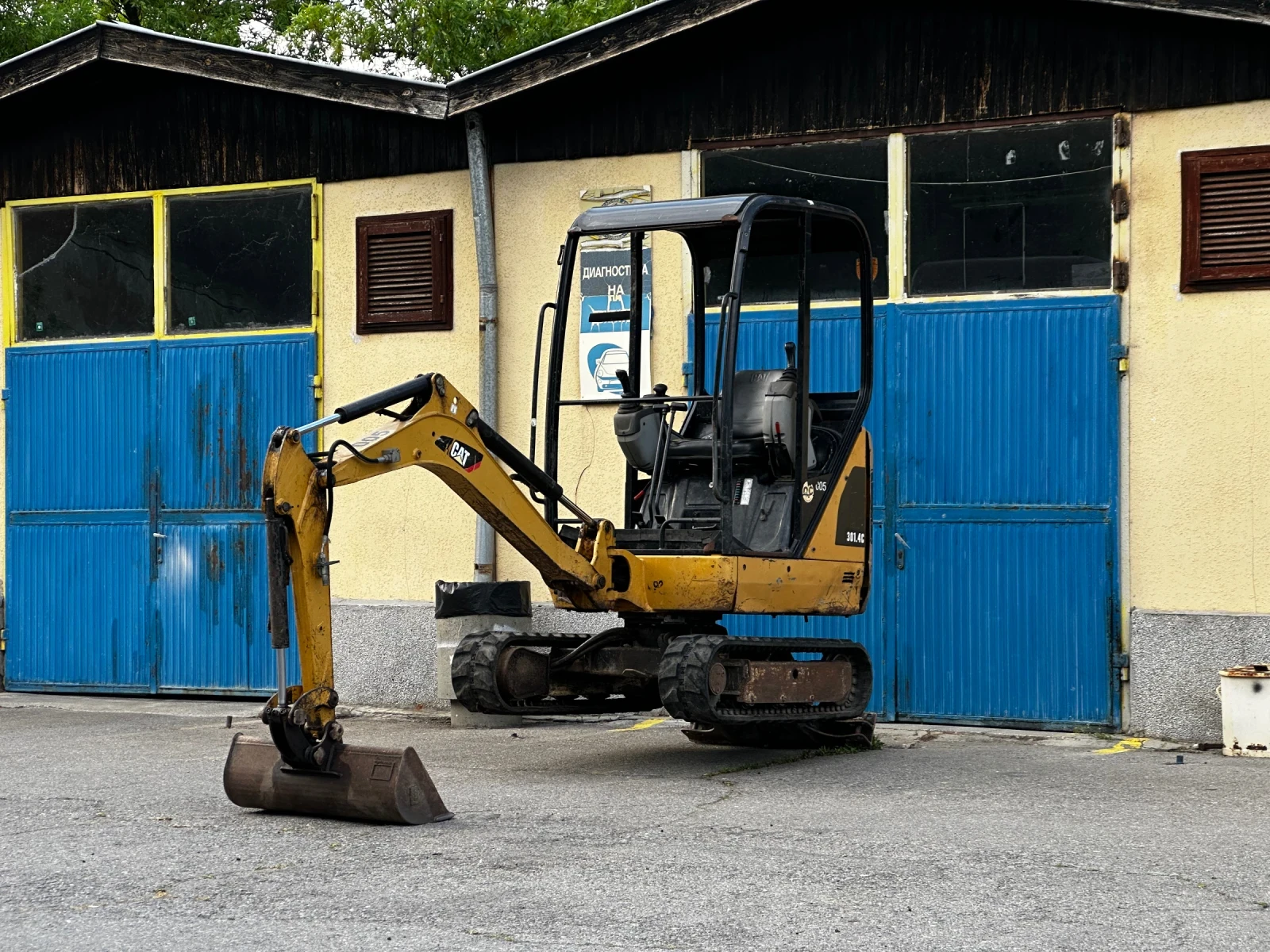 Багер Cat 301.4C