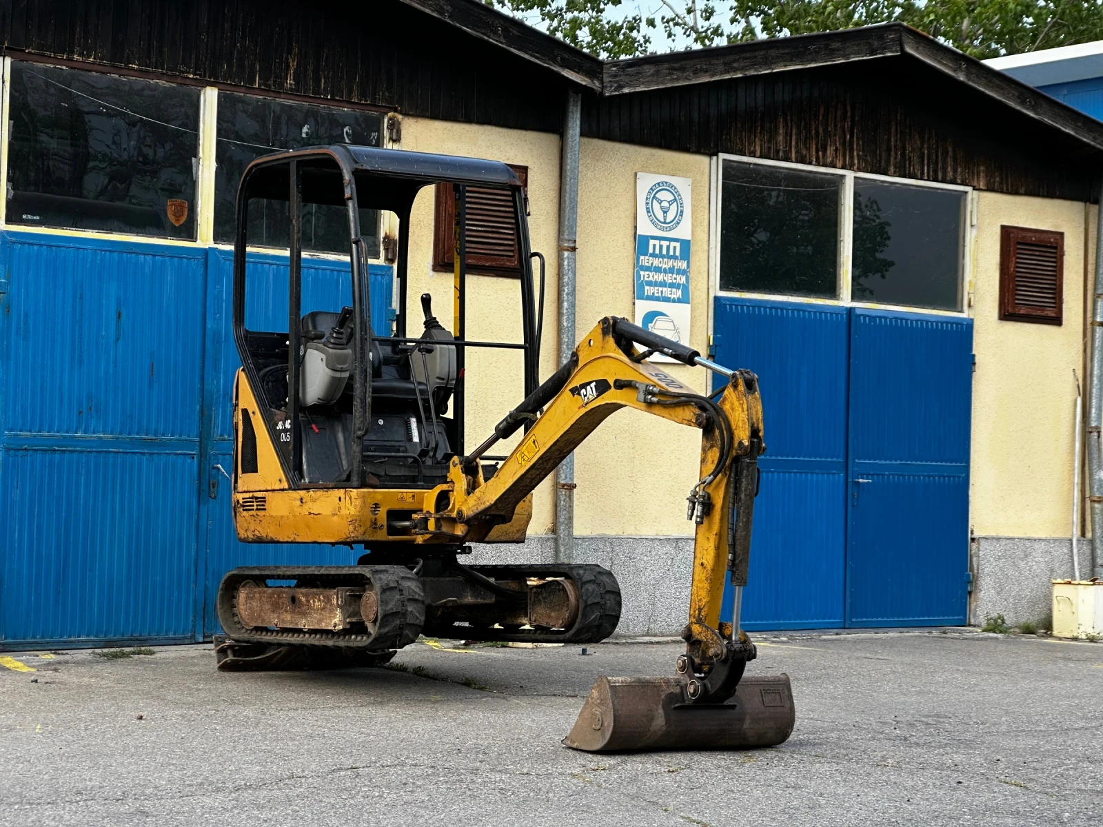 Багер Cat 301.4C, снимка 2 - Индустриална техника - 54609166