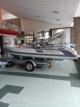 Надуваема лодка Собствено производство Explorer 480, снимка 1