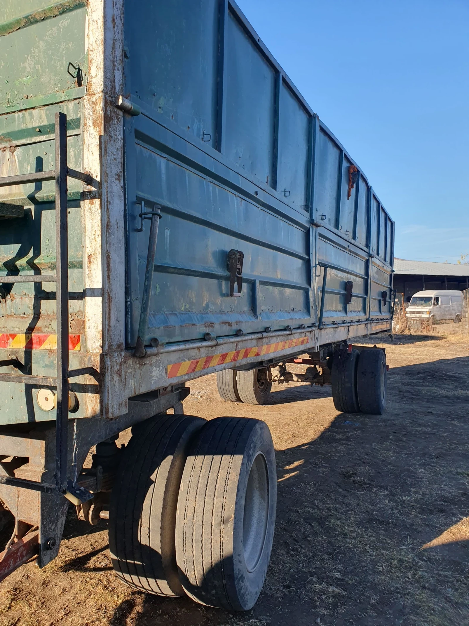     28. | Mobile.bg   13