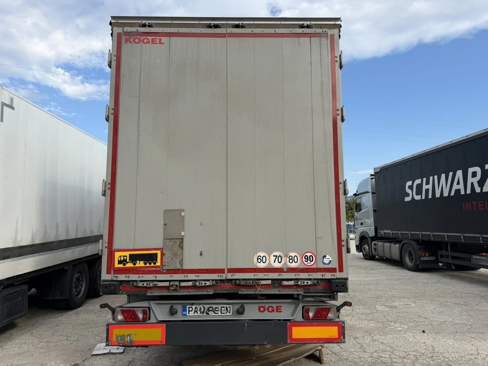 Полуремарке Koegel SN24, снимка 4 - Ремаркета - 55544994