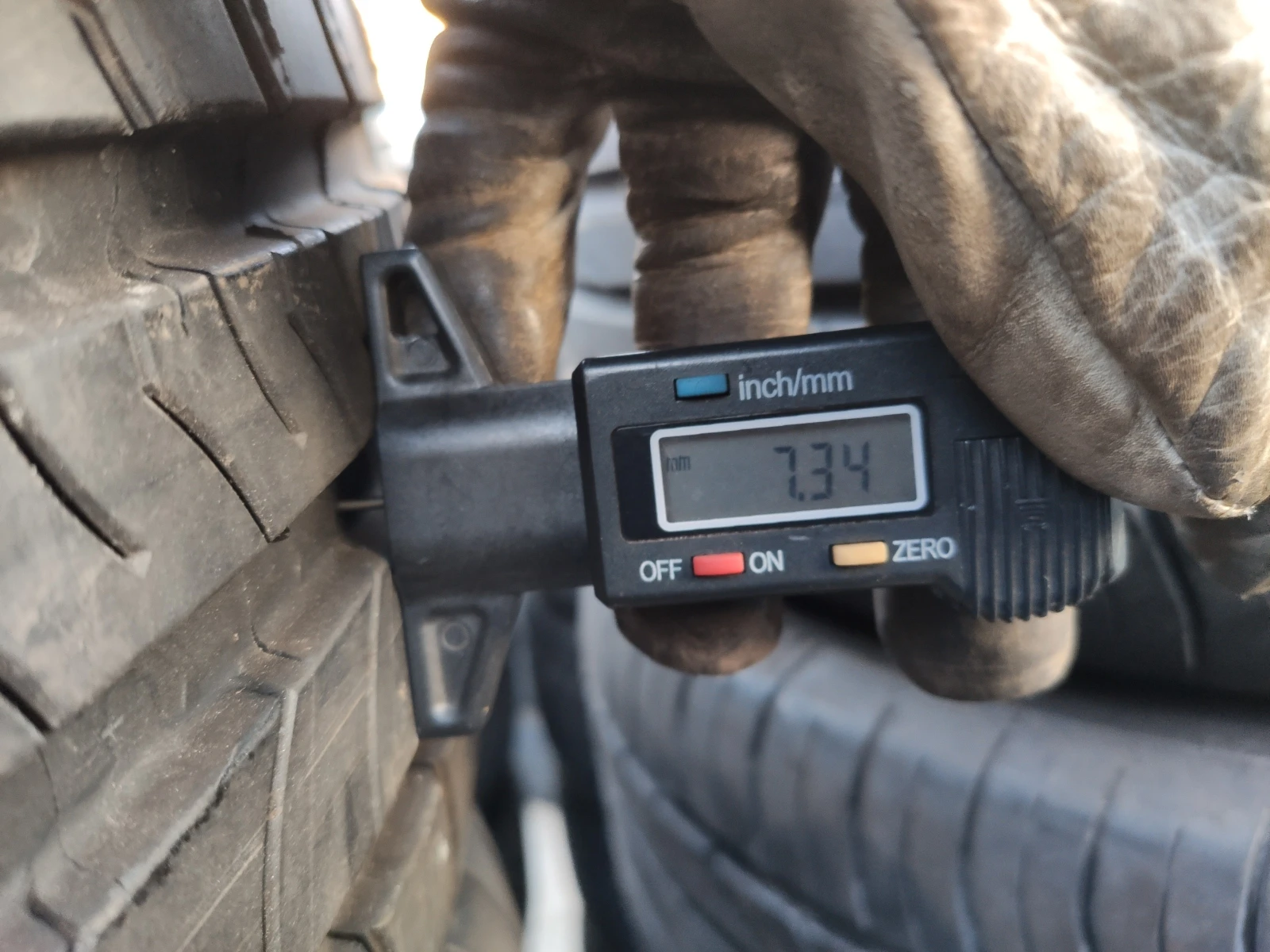 Гуми Летни 205/55R16, снимка 7 - Гуми и джанти - 53980636