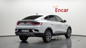 Renault Arkana 1.6* BLIND SPOT* ПОДГРЕВ ВОЛАН* КРАЙНА ЦЕНА, снимка 2