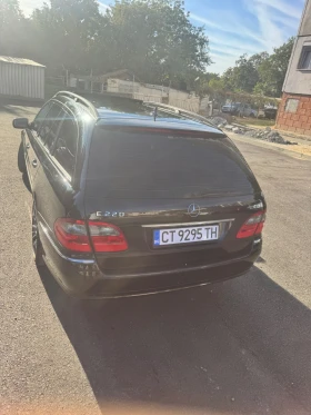 Mercedes-Benz E 220, снимка 10