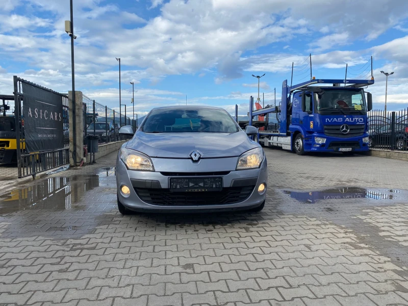 Renault Megane 1.5D , снимка 8 - Автомобили и джипове - 47302770