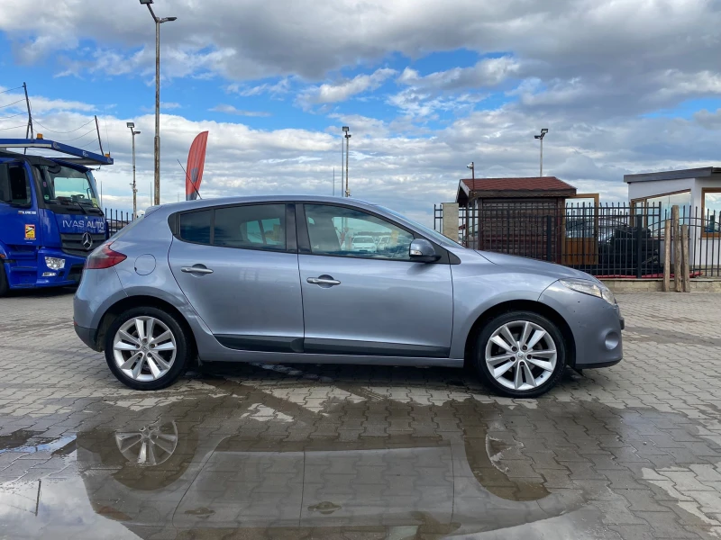 Renault Megane 1.5D , снимка 6 - Автомобили и джипове - 47302770