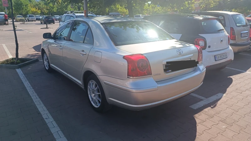 Toyota Avensis, снимка 4 - Автомобили и джипове - 47837165