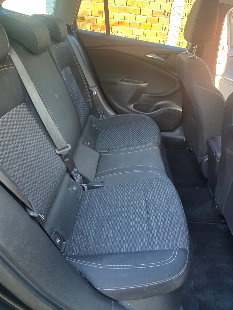 Opel Astra, снимка 12 - Автомобили и джипове - 52488975