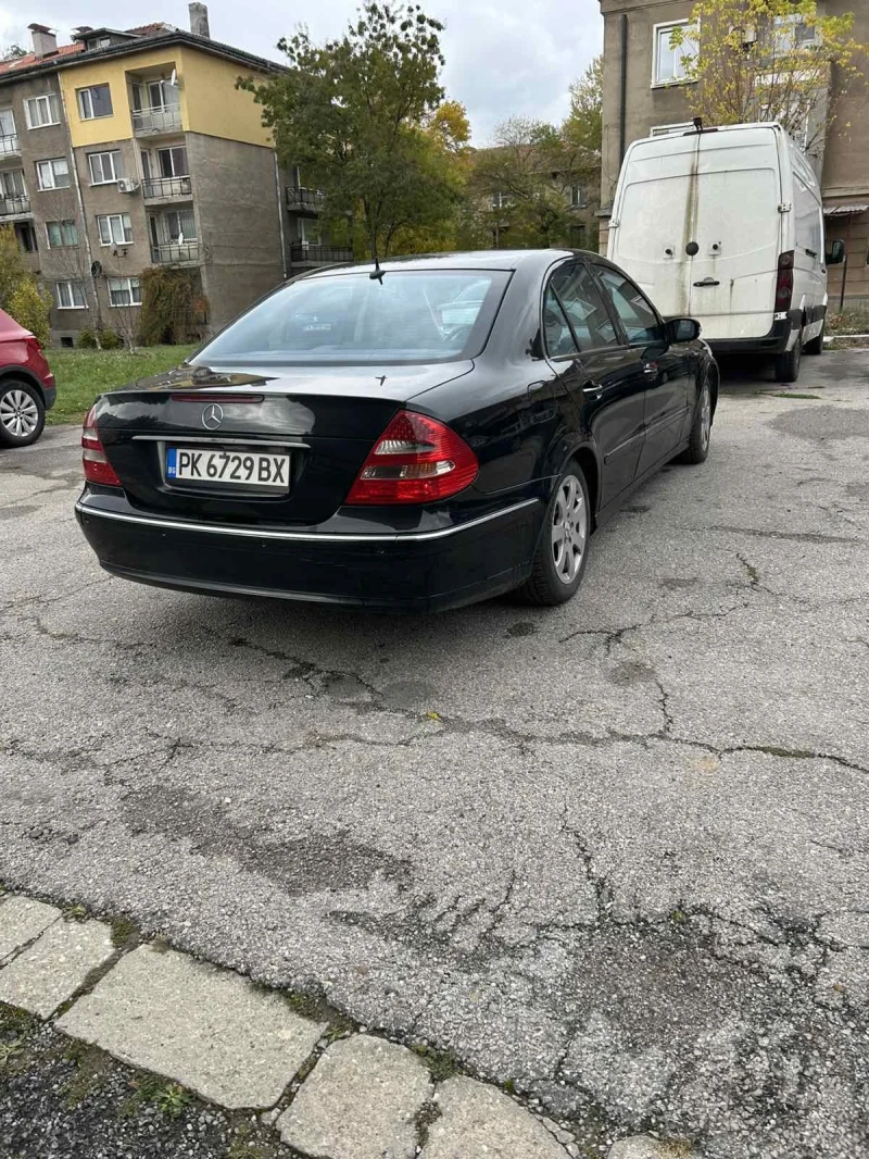 Mercedes-Benz E 320 3.2 CDI, снимка 4 - Автомобили и джипове - 53156204