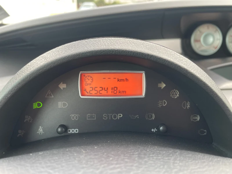 Citroen C8 2.0 HDI 2009г, снимка 16 - Автомобили и джипове - 52328199