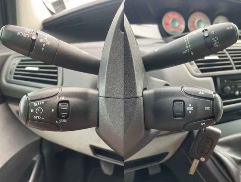 Citroen C8 2.0 HDI 2009г, снимка 15 - Автомобили и джипове - 52328199