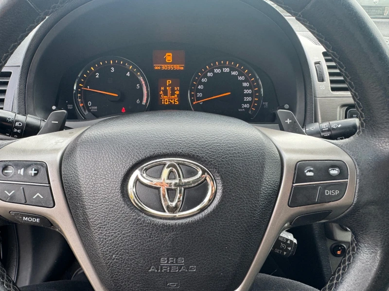 Toyota Avensis, снимка 11 - Автомобили и джипове - 52348150