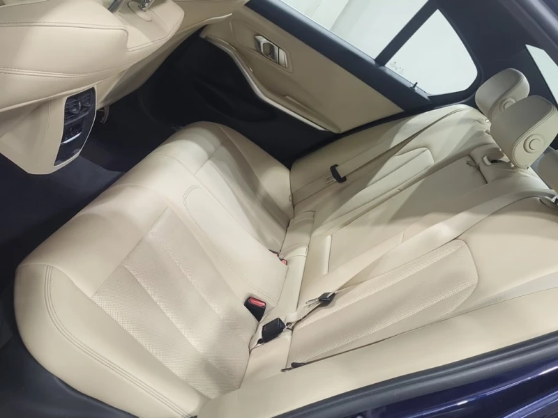 BMW 330 * 330E XDRIVE * CARFAX * БЕЗ ПЪРВОНАЧАЛНА ВНОСКА, снимка 15 - Автомобили и джипове - 52875337