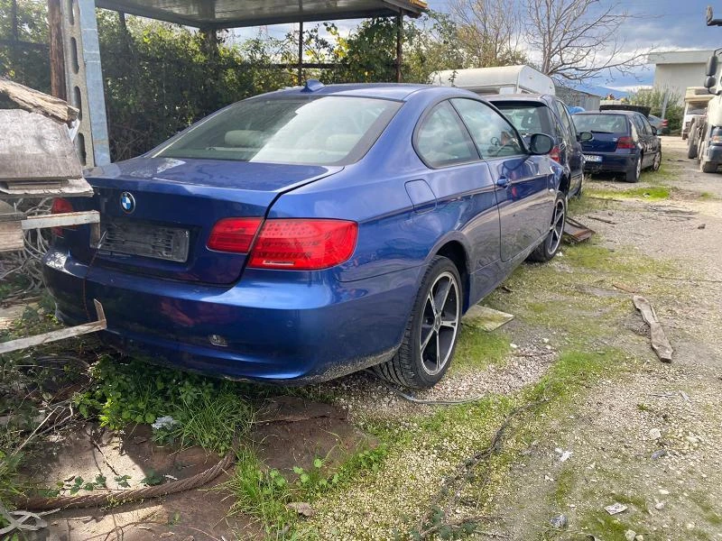 BMW 320 I, снимка 3 - Автомобили и джипове - 35488659