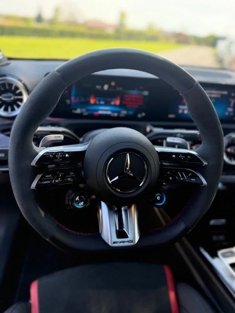 Mercedes-Benz A 35 4MATIC Burmester  - изображение 7