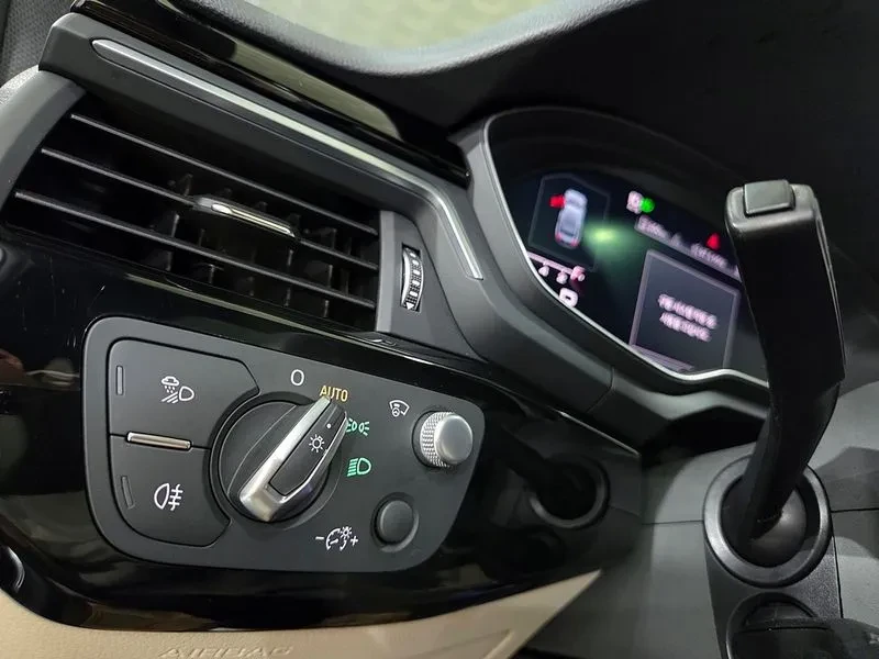 Audi A5 2020* FACELIFT* S-LINE* ОБДУХ* КРАЙНА ЦЕНА, снимка 14 - Автомобили и джипове - 54127664