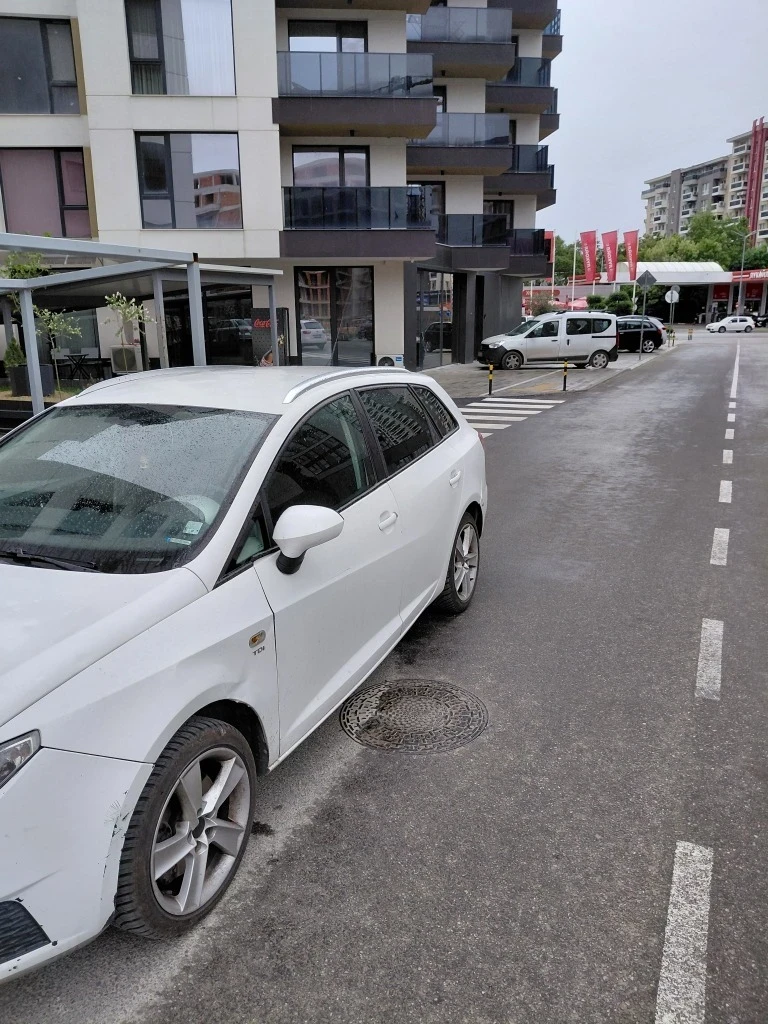 Seat Ibiza, снимка 2 - Автомобили и джипове - 55709820