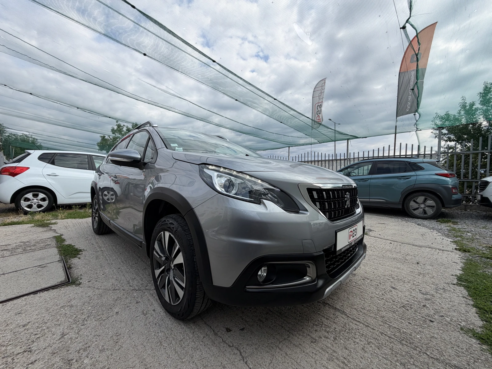 Peugeot 2008 БЕНЗИН* АВТОМАТИК* Apple* CarPlay* * * , снимка 8 - Автомобили и джипове - 49596226