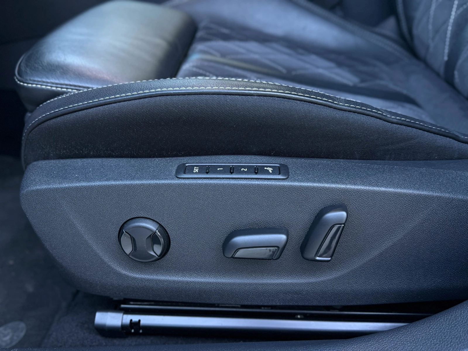 Skoda Octavia VRS-PLUS/245HP/MATRIX/DIGITAL/HUD/ALKH/CAM/AMBI - изображение 10