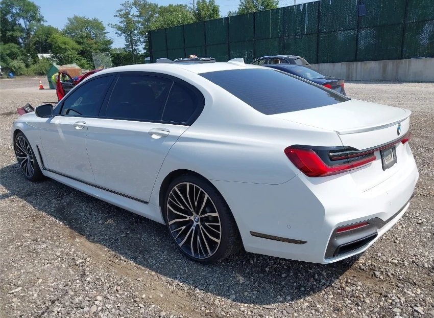 BMW 740 I (M-Pack) Обдух* Harman/Kardon* Диг.табло* Масаж* - изображение 6