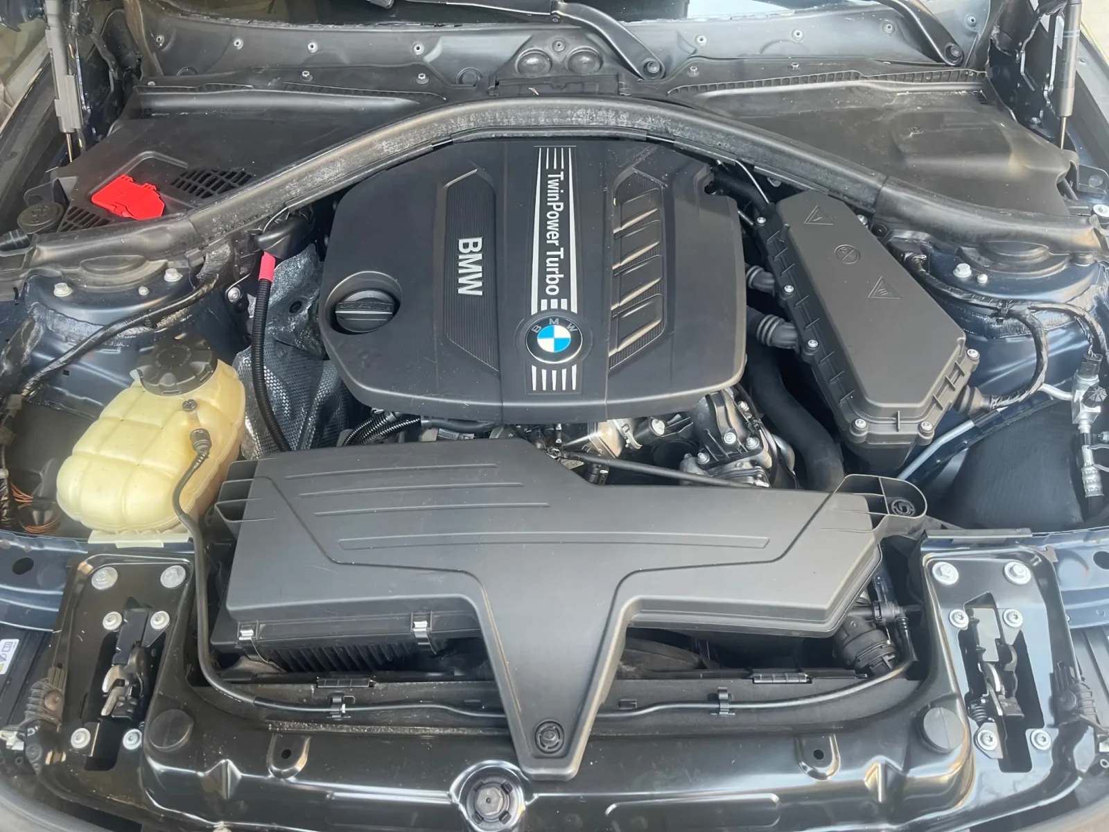 BMW 320 d M-пакет - изображение 7