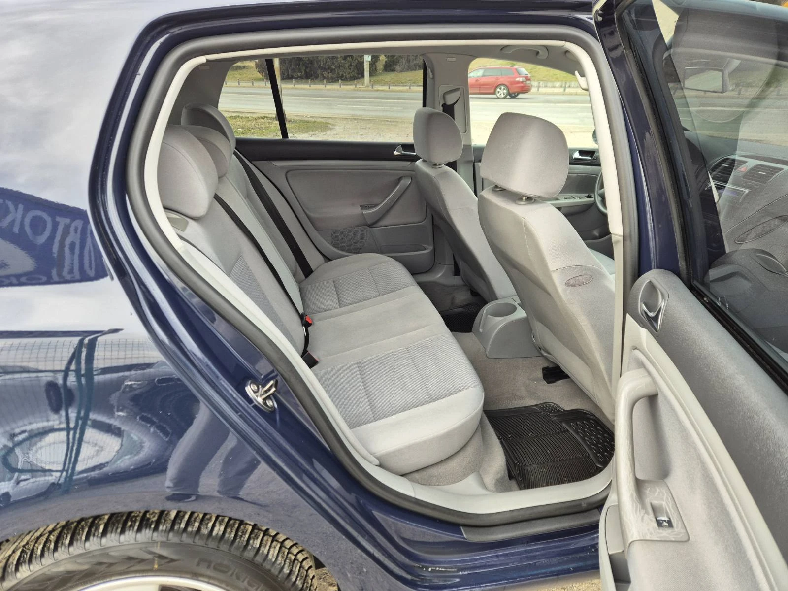 VW Golf 1.4i - изображение 9