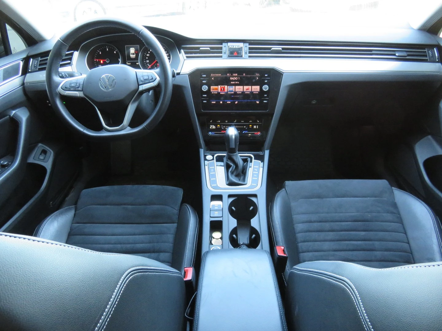 VW Passat Elegance 2.0 TDI SCR DSG | Mobile.bg � ����������� 4