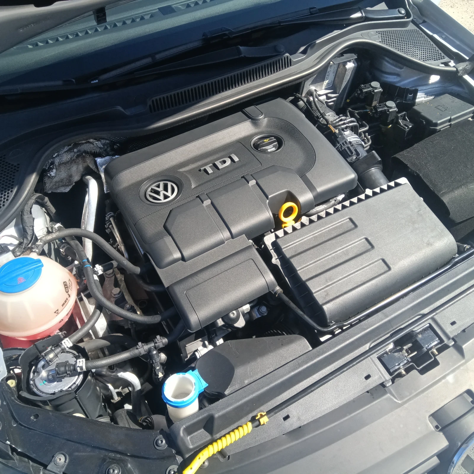 VW Polo 1.4TDI 75p.s, снимка 11 - Автомобили и джипове - 53799101