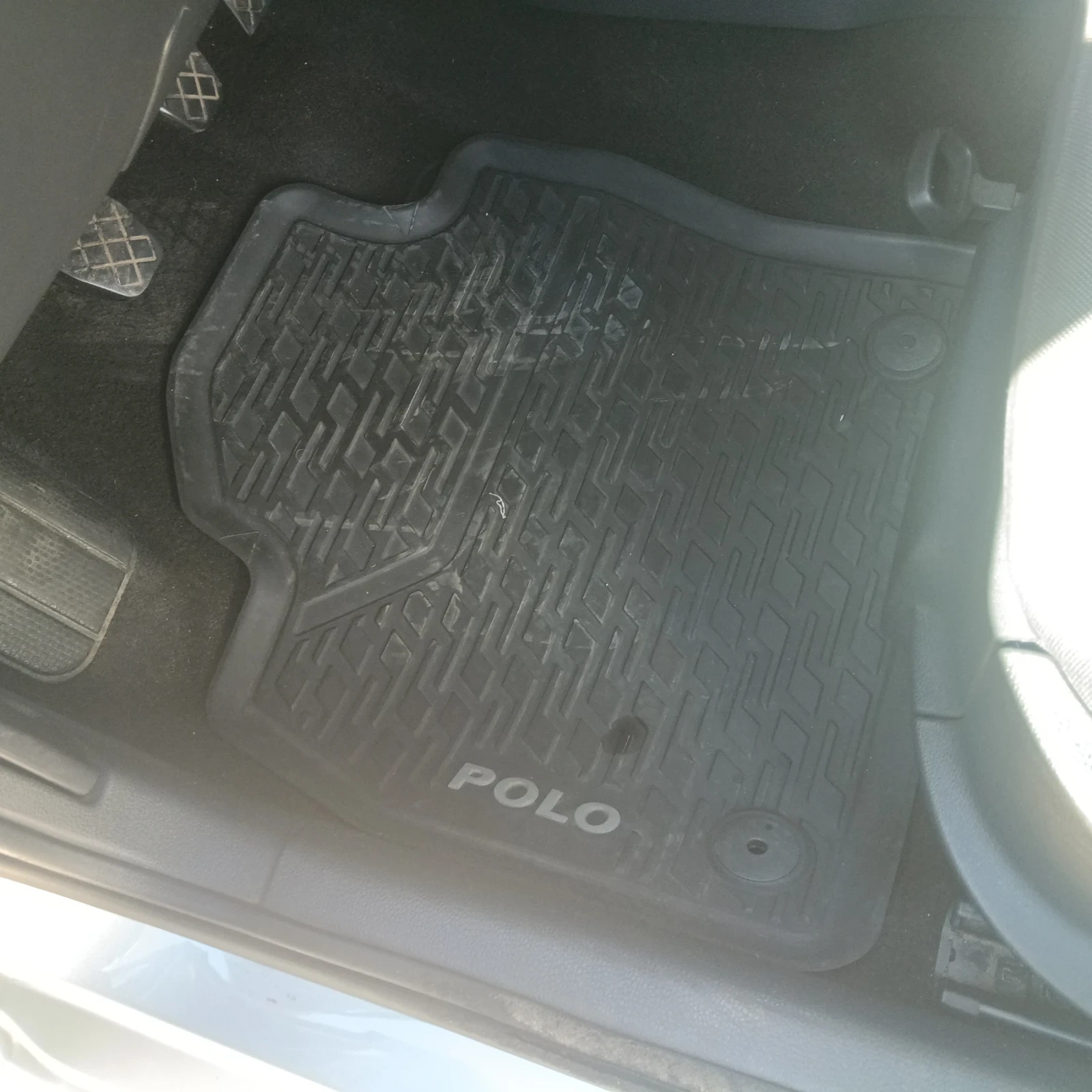 VW Polo 1.4TDI 75p.s, снимка 7 - Автомобили и джипове - 53799101