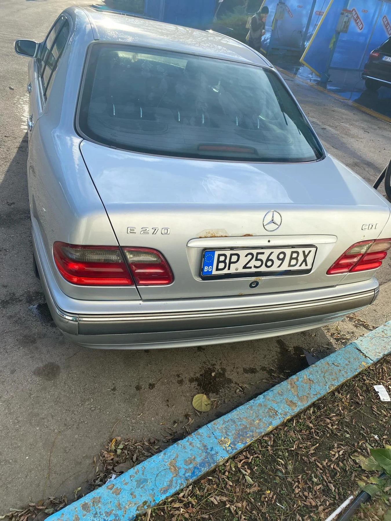 Mercedes-Benz E 270 2.7CDI 170k, снимка 2 - Автомобили и джипове - 53868903