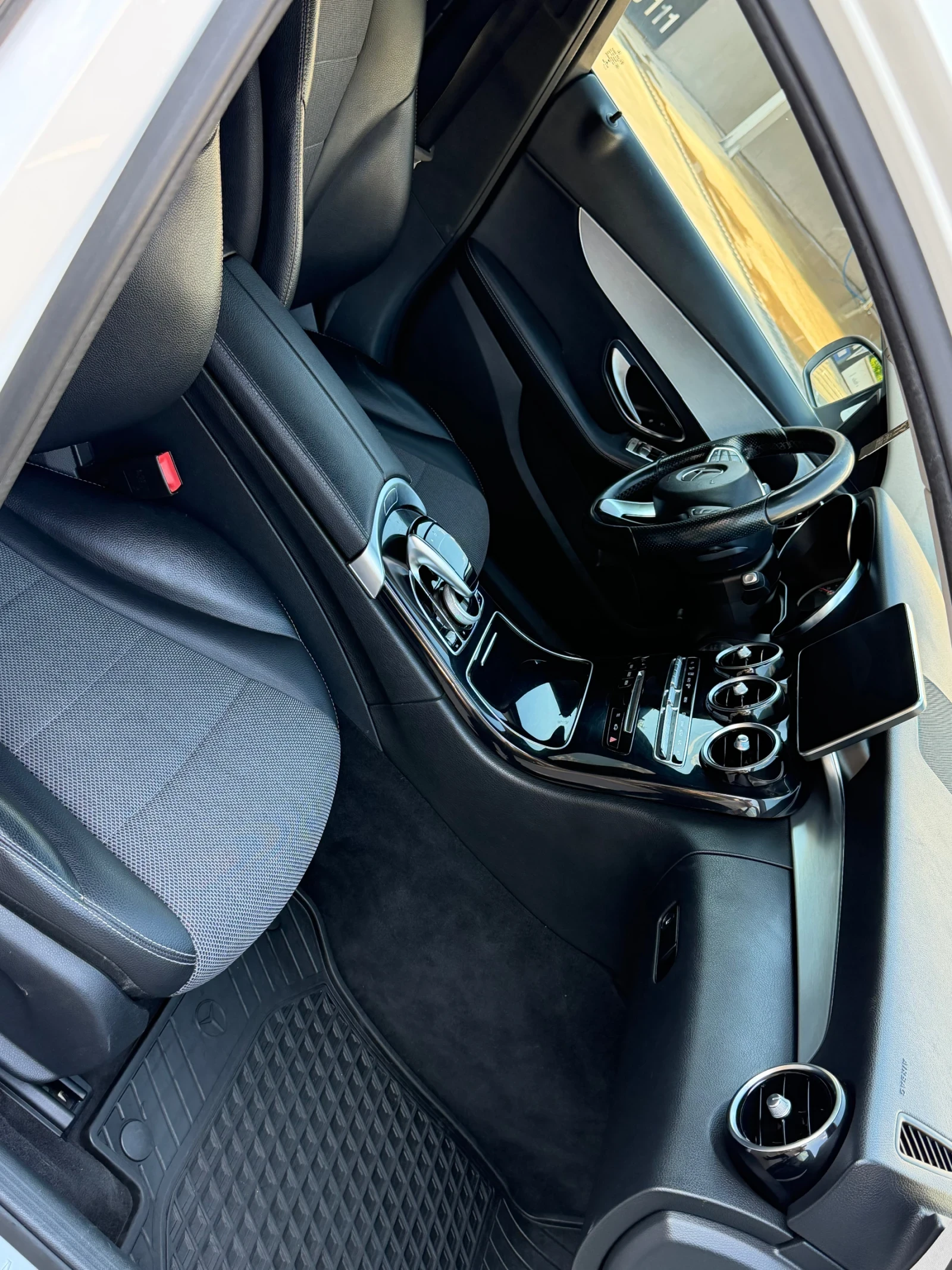 Mercedes-Benz C 220 Panorama , снимка 11 - Автомобили и джипове - 54391820