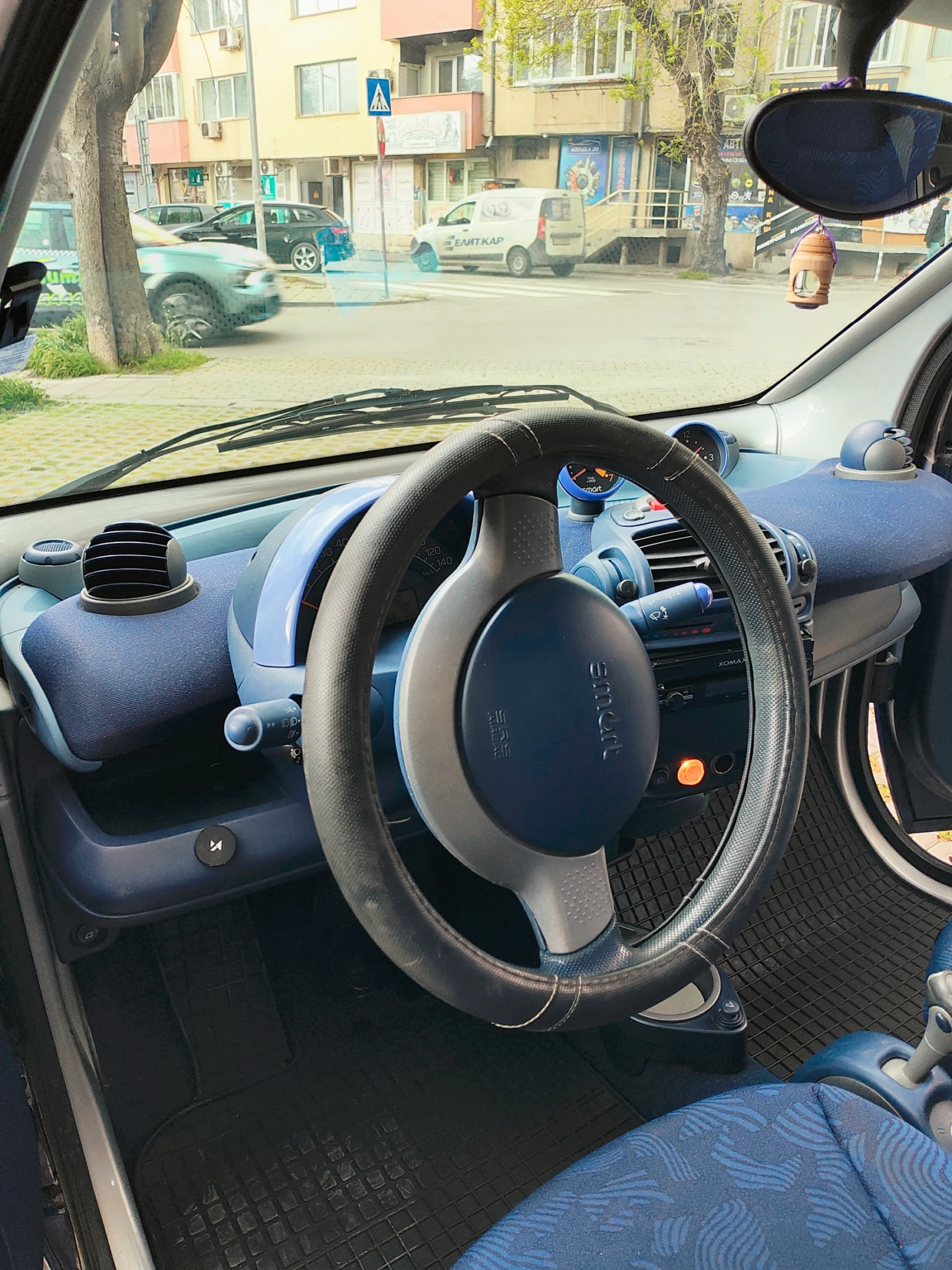 Smart Fortwo, снимка 5 - Автомобили и джипове - 54404745