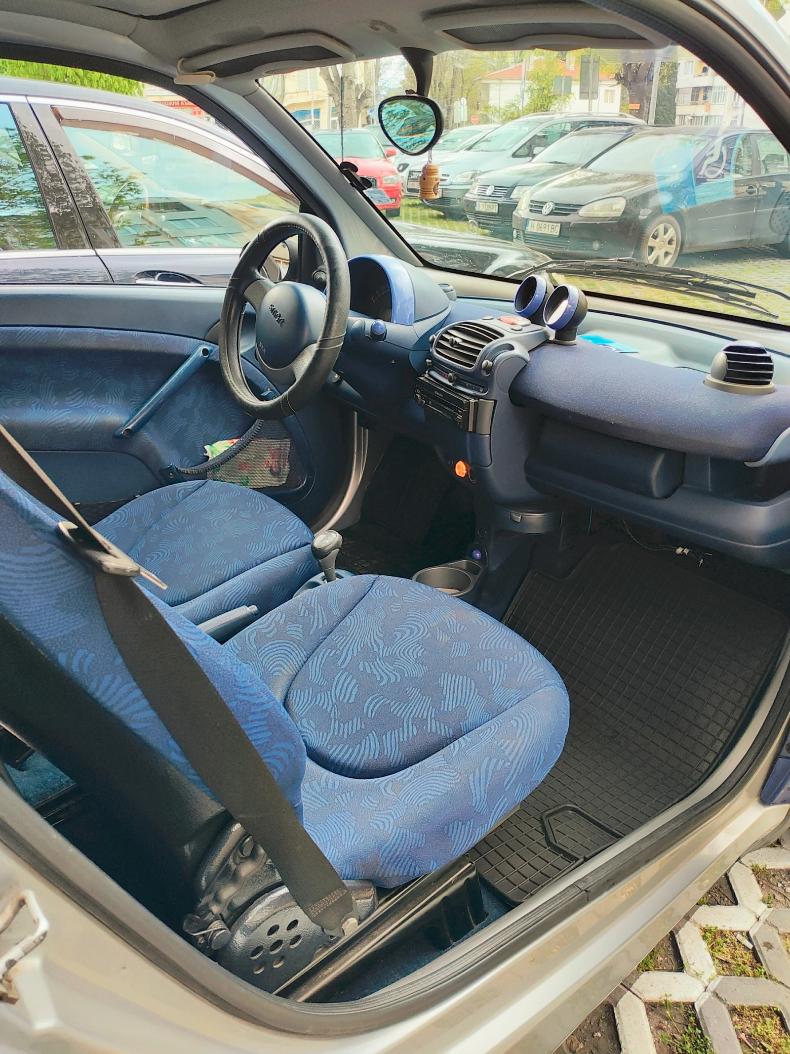 Smart Fortwo, снимка 15 - Автомобили и джипове - 54404745