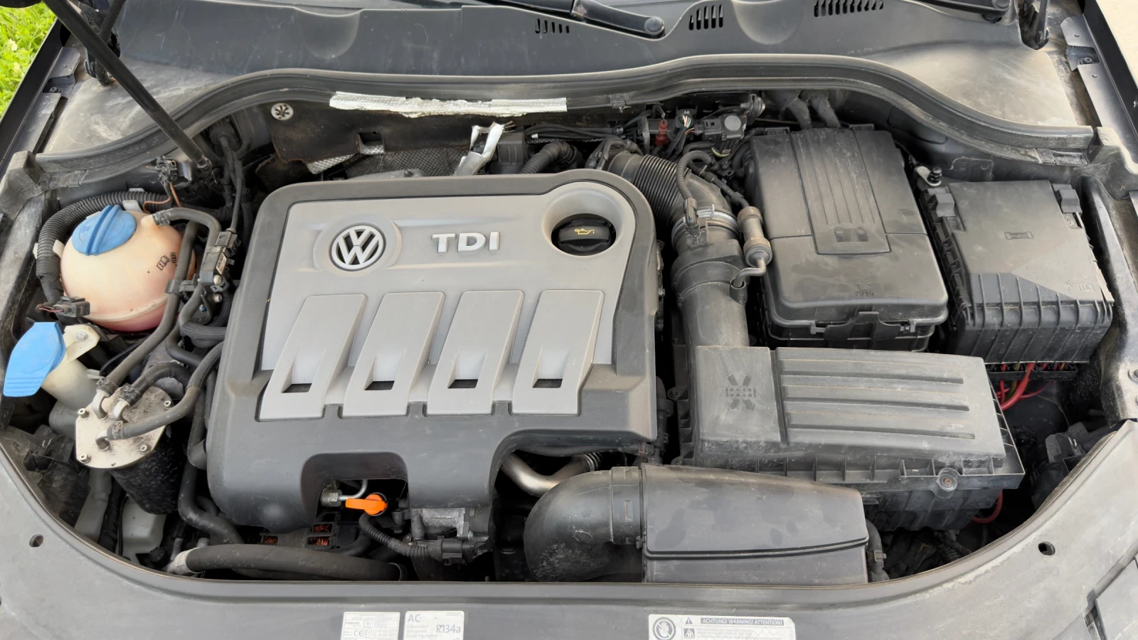 VW Passat 2.0TDI, снимка 14 - Автомобили и джипове - 54671862