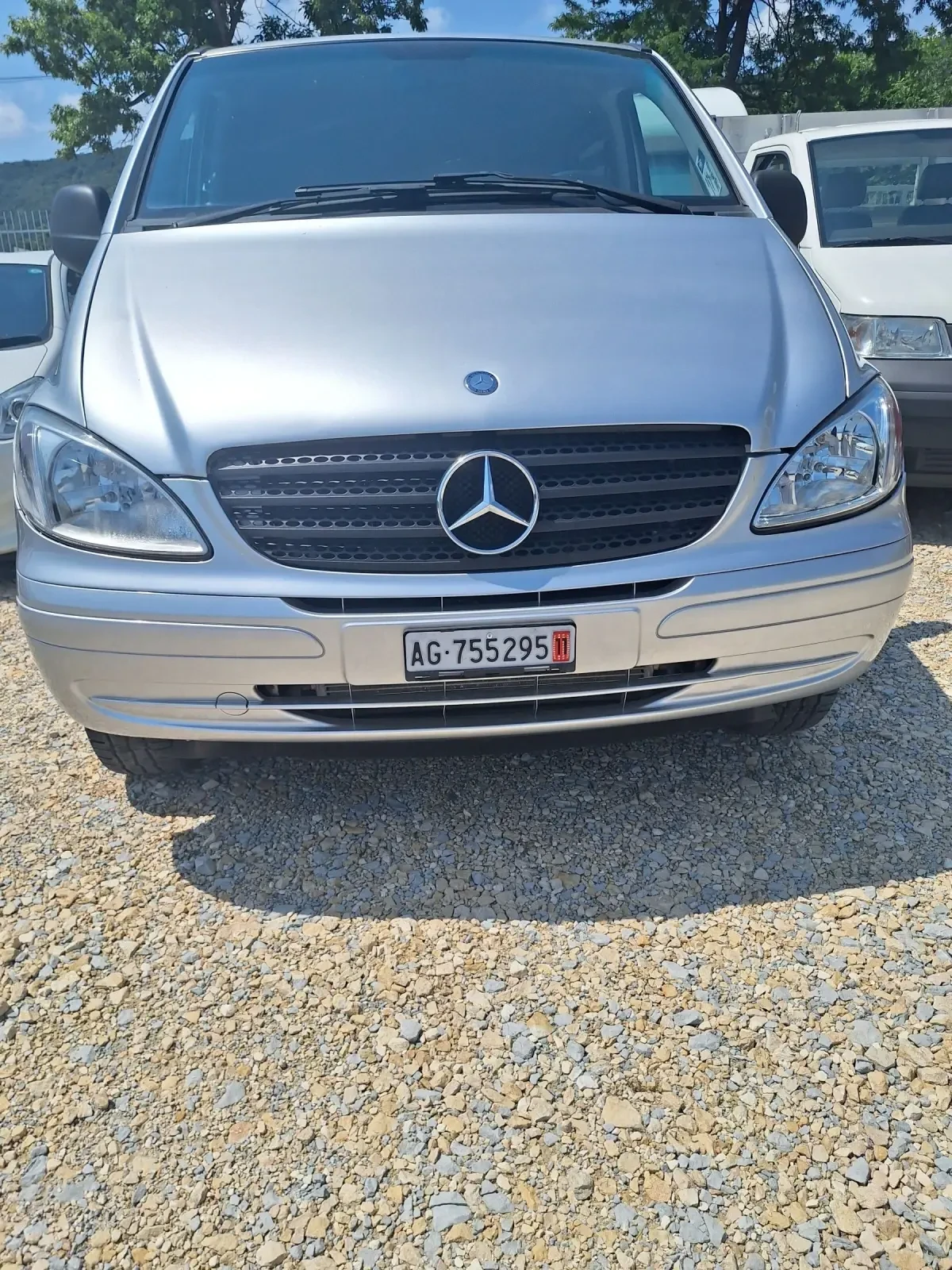 Mercedes-Benz Viano 2.2ЦДИ150к.с.автомат4х4.На ход от Швейцария.На 130, снимка 2 - Автомобили и джипове - 54797739