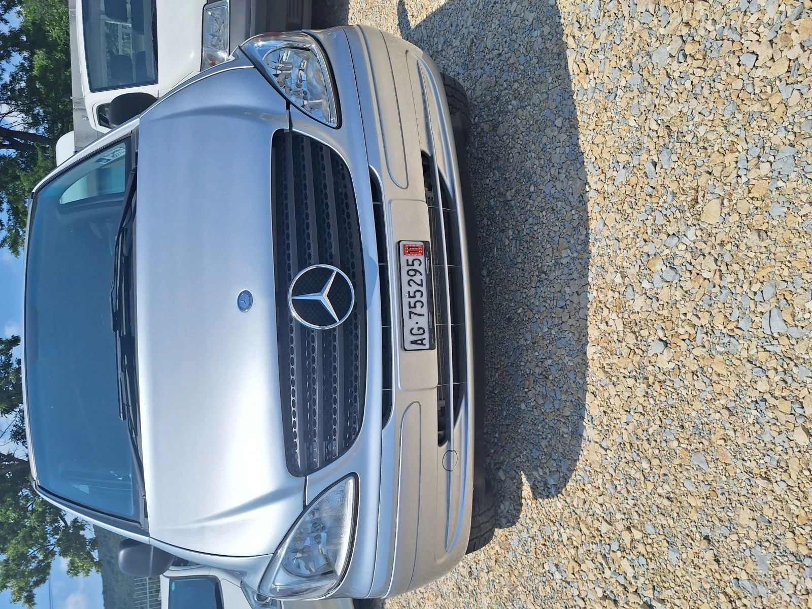 Mercedes-Benz Viano 2.2цди150к.с.автомат4х4.На ход от Швейцария.На 130, снимка 2 - Автомобили и джипове - 54797739