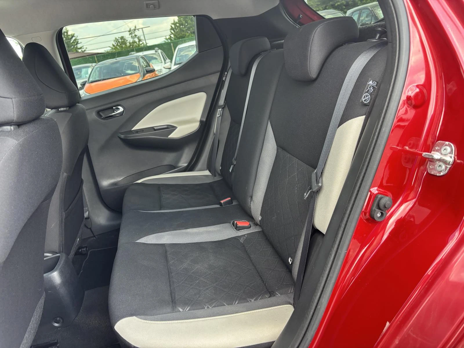 Nissan Micra 1.5 , EURO 6, снимка 11 - Автомобили и джипове - 55085479