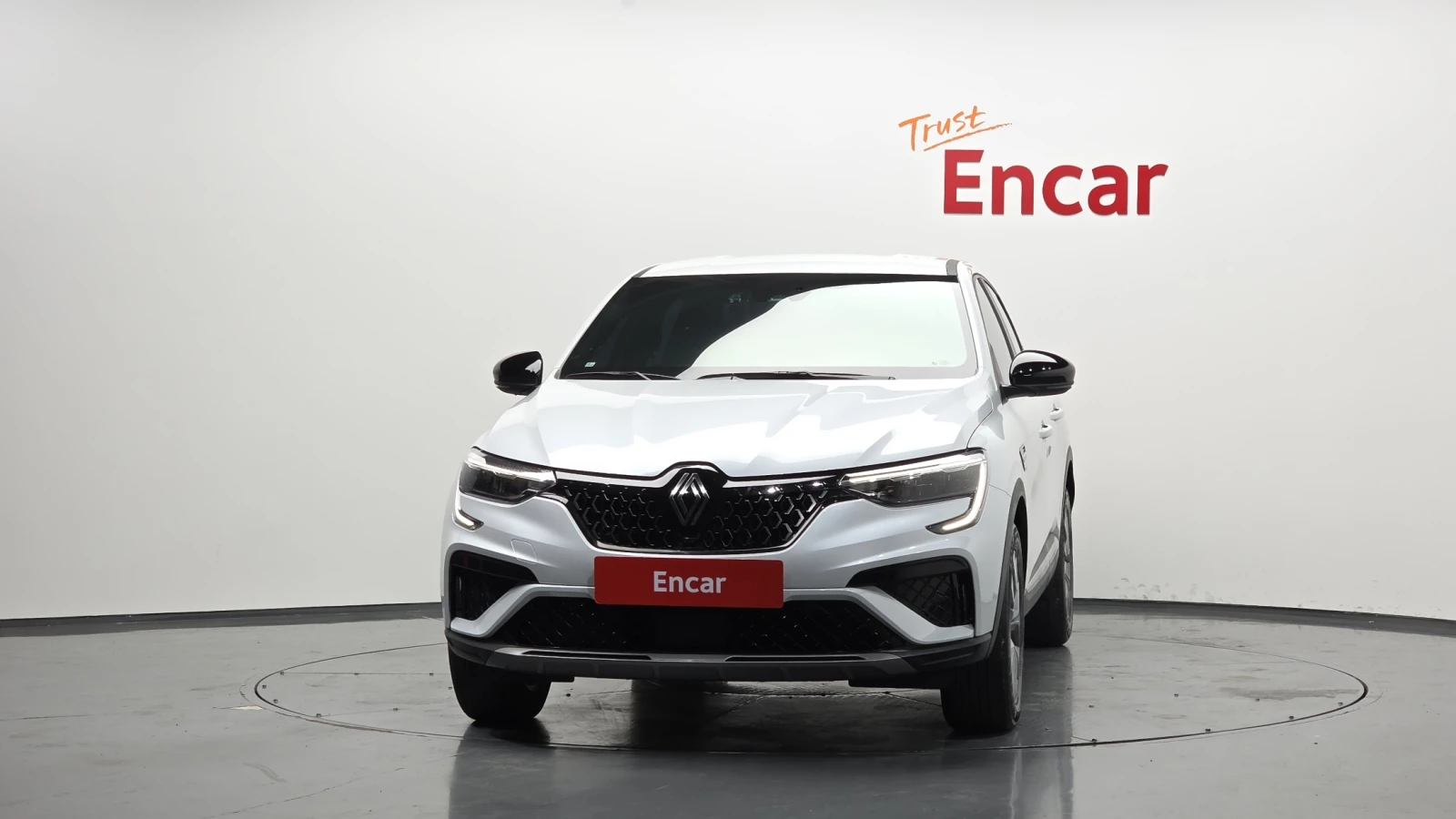 Renault Arkana 1.6* BLIND SPOT* ПОДГРЕВ ВОЛАН* КРАЙНА ЦЕНА, снимка 3 - Автомобили и джипове - 55496235